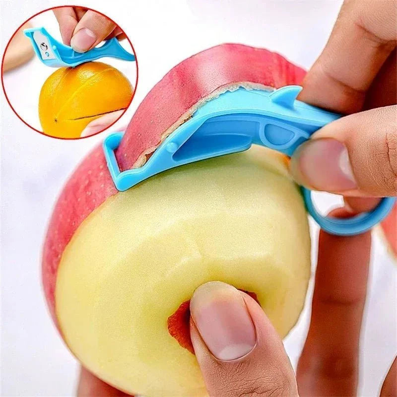 Manual Peeler to Peel Apple Skin – Compact & Sharp