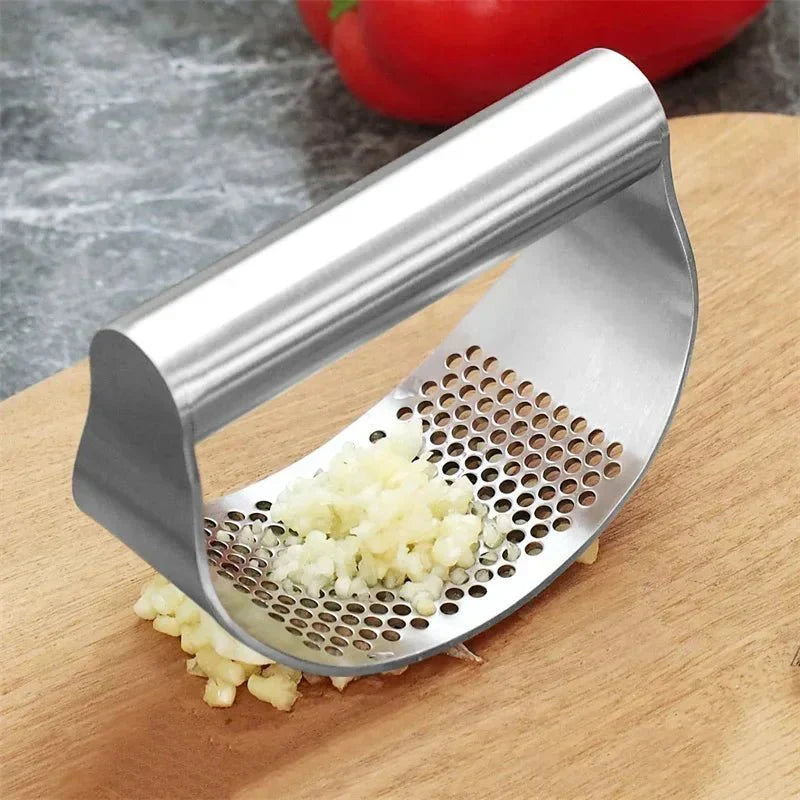 Multi-function Manual Garlic Press Stainless Steel Garlic Presse Curved Garlic Grinding Slicer Chopper Home Cooking Gadgets Tool